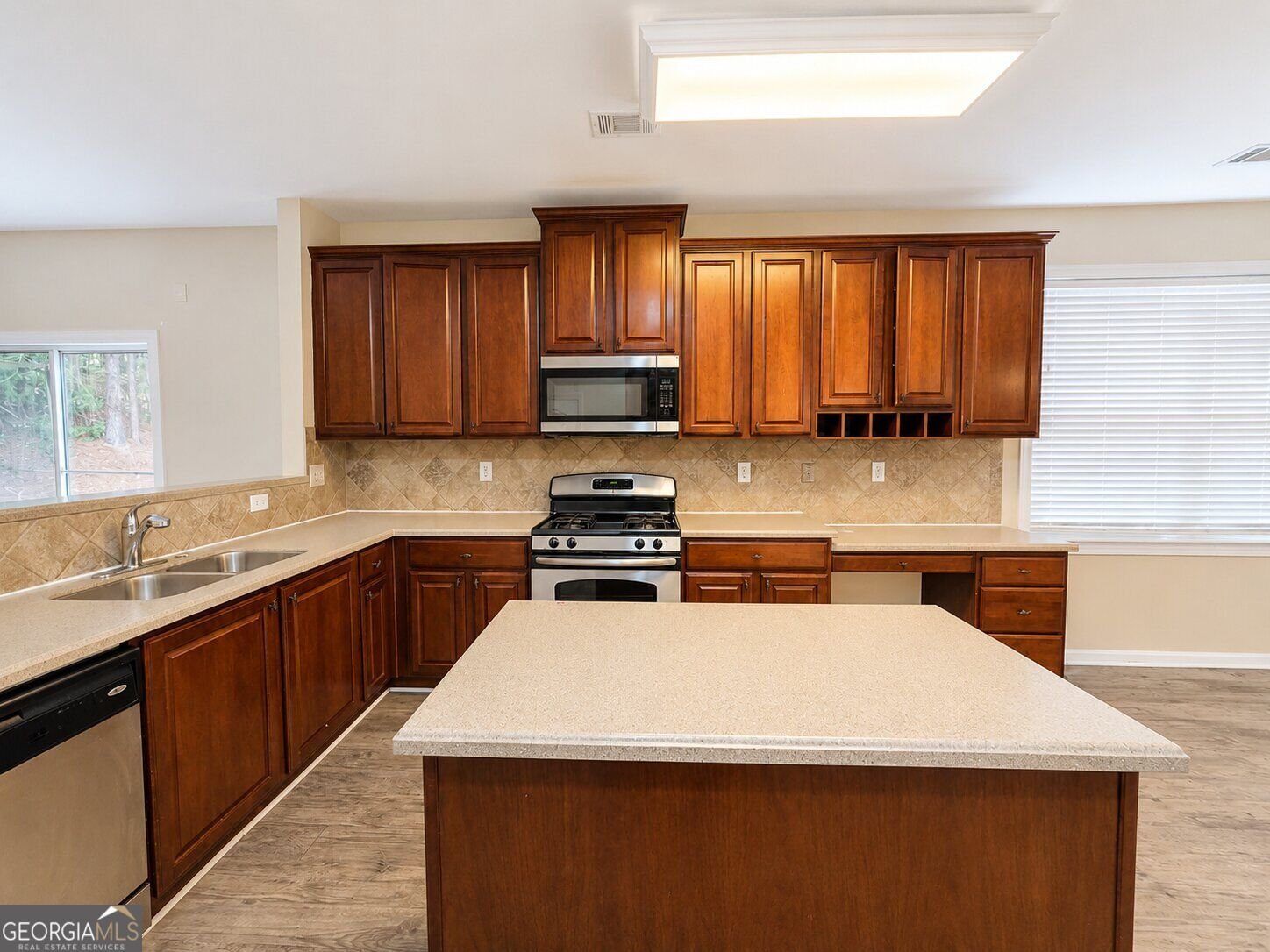 562 Preserve Park Drive Loganville - Photo 9