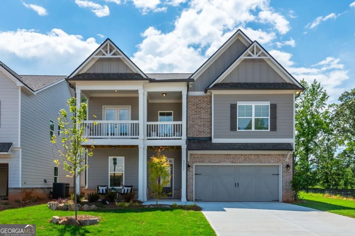 5552 Keswick Drive Flowery Branch - main photo