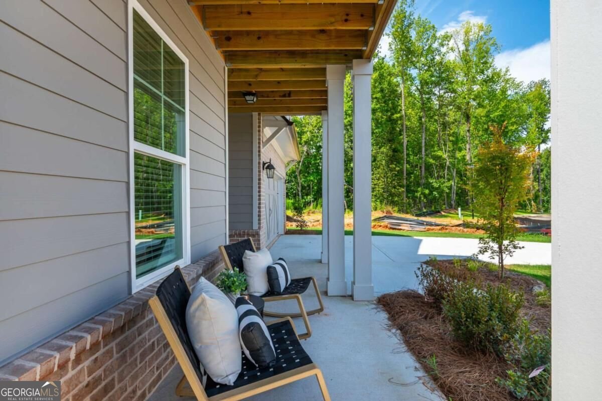 5552 Keswick Drive Flowery Branch - Photo 6