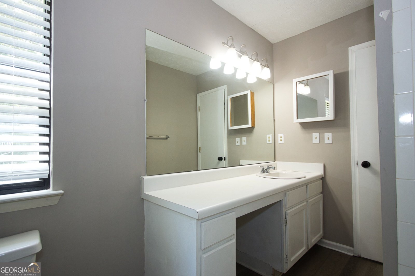 4685 Barnes Court Loganville - Photo 11