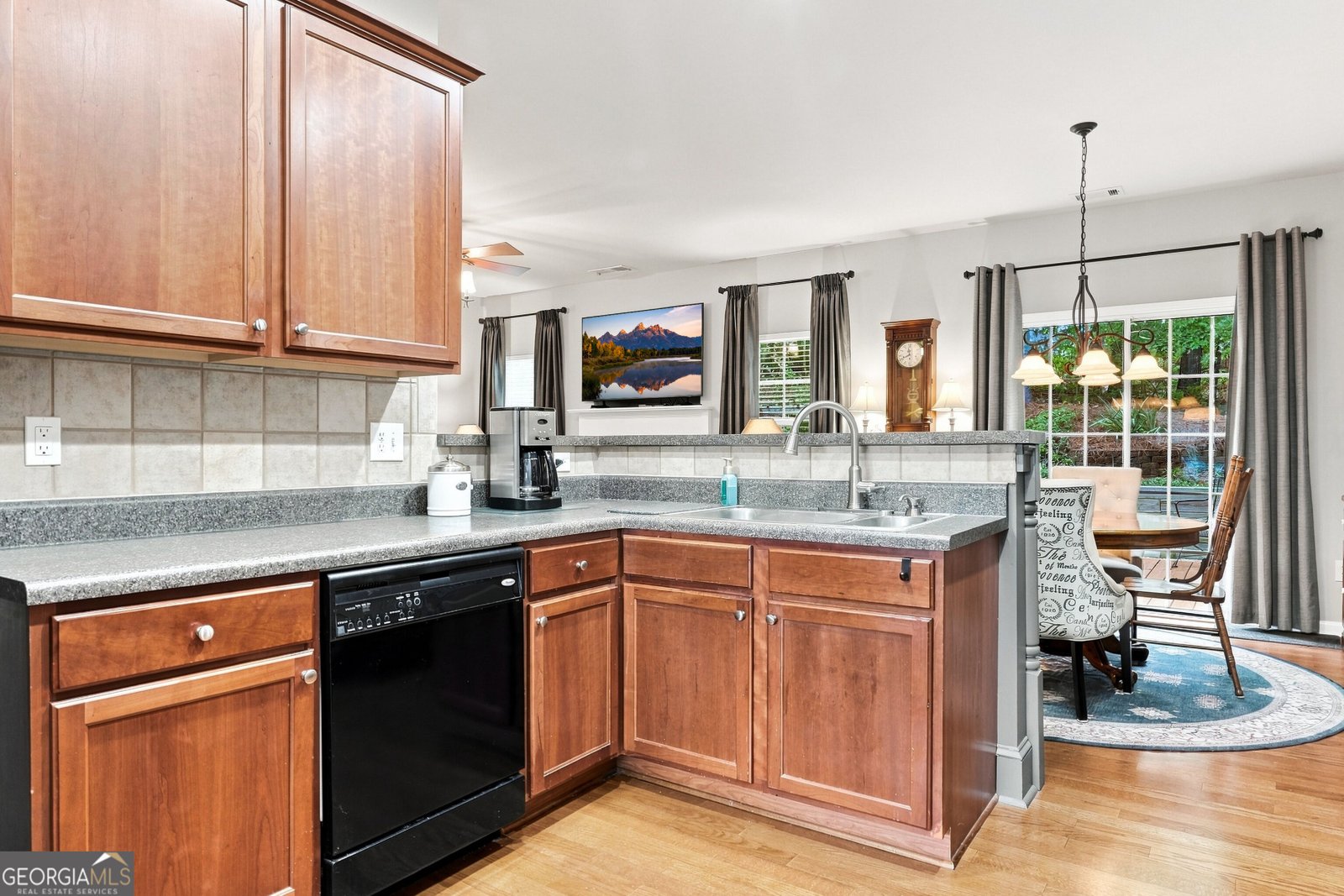 326 Tuggle Court Woodstock - Photo 15