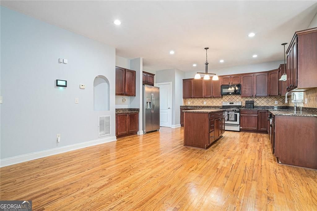 3641 Mountain Cove Road Snellville - Photo 6