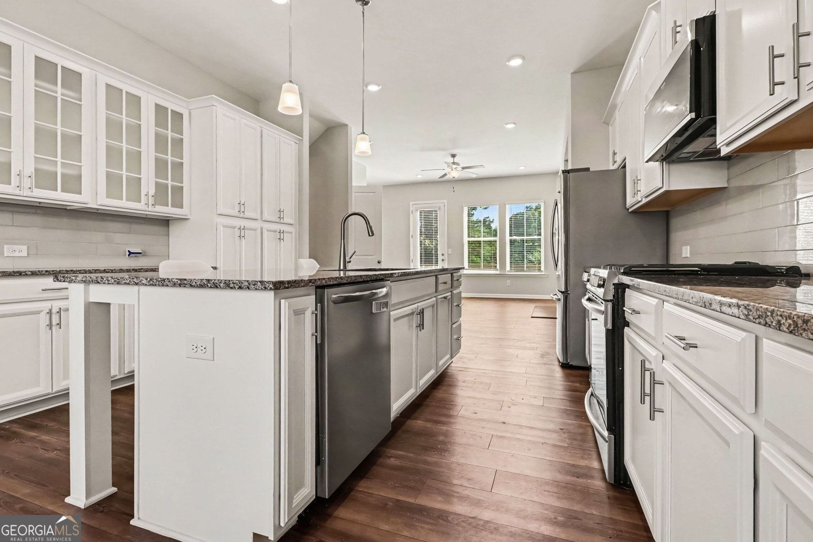 3297 Park Pointe Circle Scottdale - Photo 13
