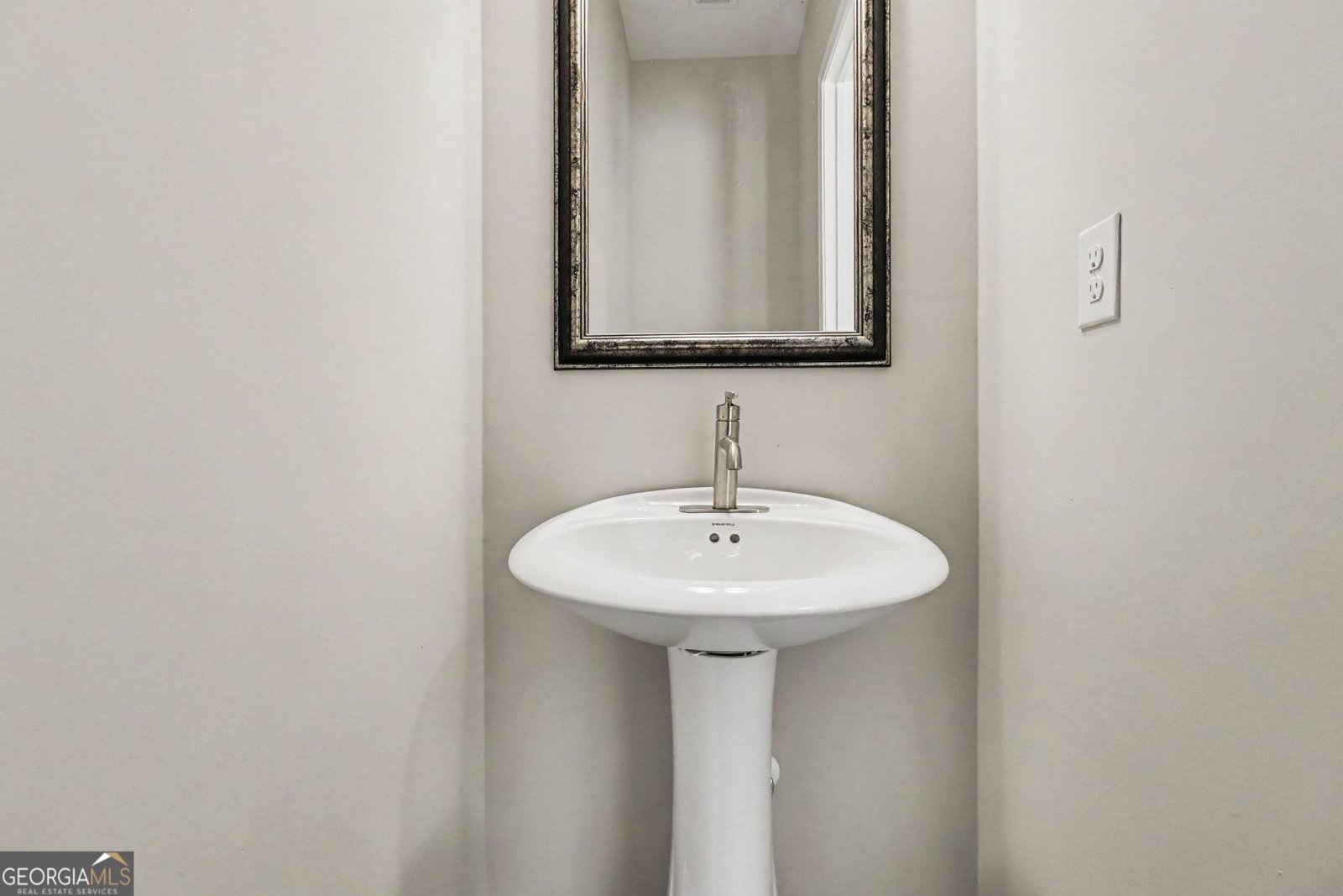 3297 Park Pointe Circle Scottdale - Photo 14