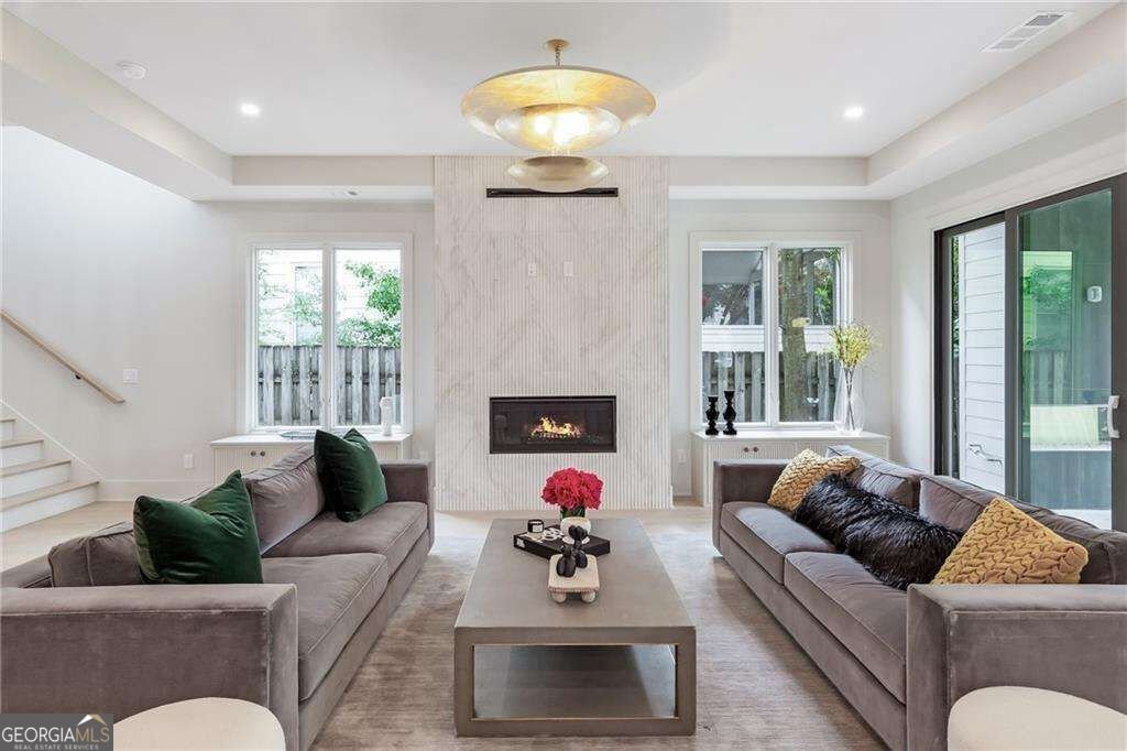 1203 Oglethorpe Avenue NE Atlanta - Photo 9
