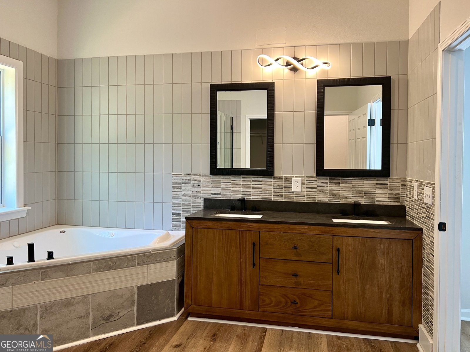 599 Chambers Road Commerce - Photo 24