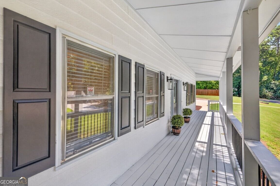 5229 Lanton Circle Gainesville - Photo 12