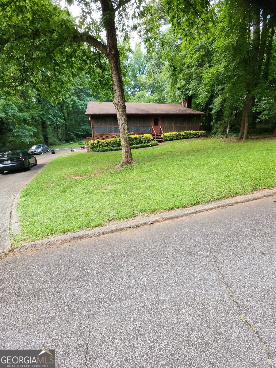 3071 Carmel Drive Douglasville - main photo