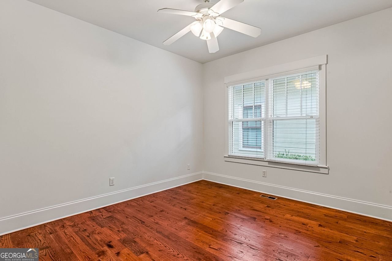 925 Margaret Street Hapeville - Photo 9