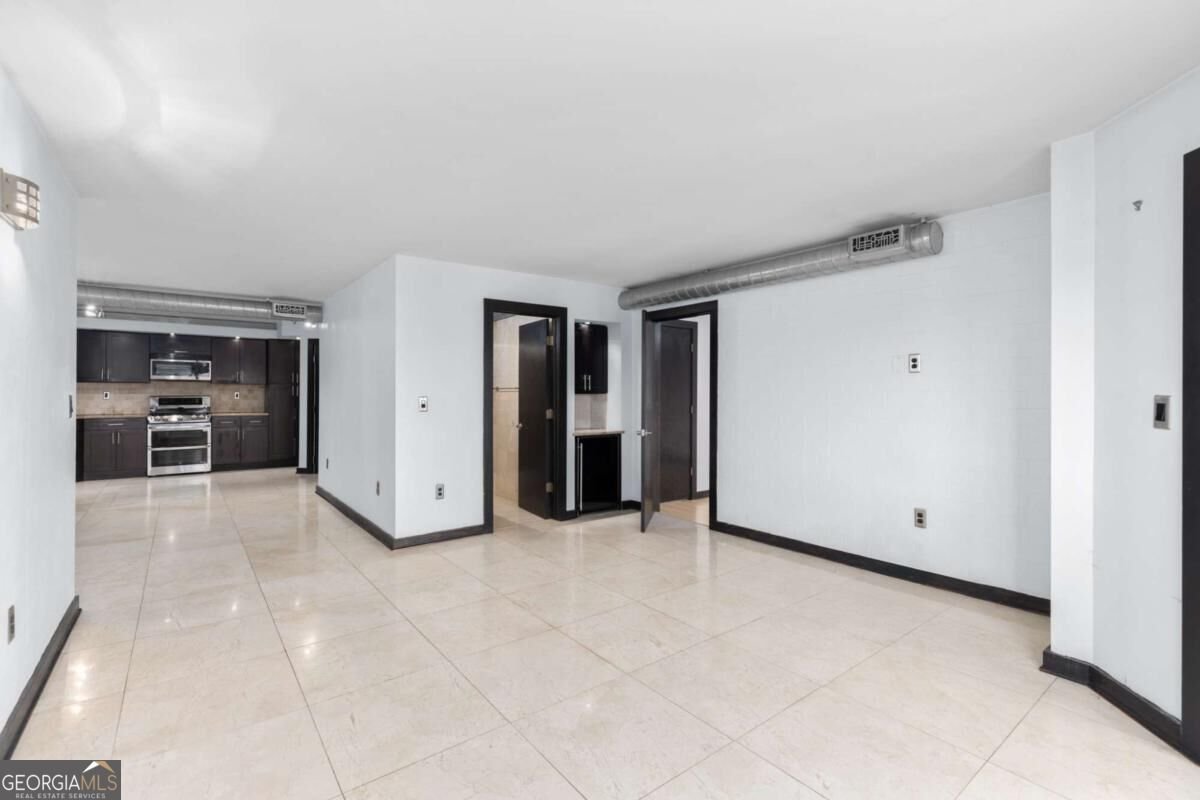 795 Hammond Drive Sandy Springs - Photo 8