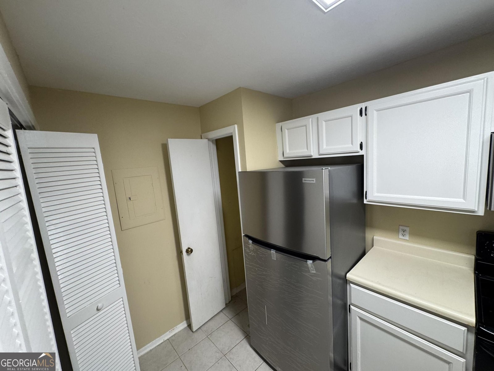 5528 Mountain Springs Circle Stone Mountain - Photo 11