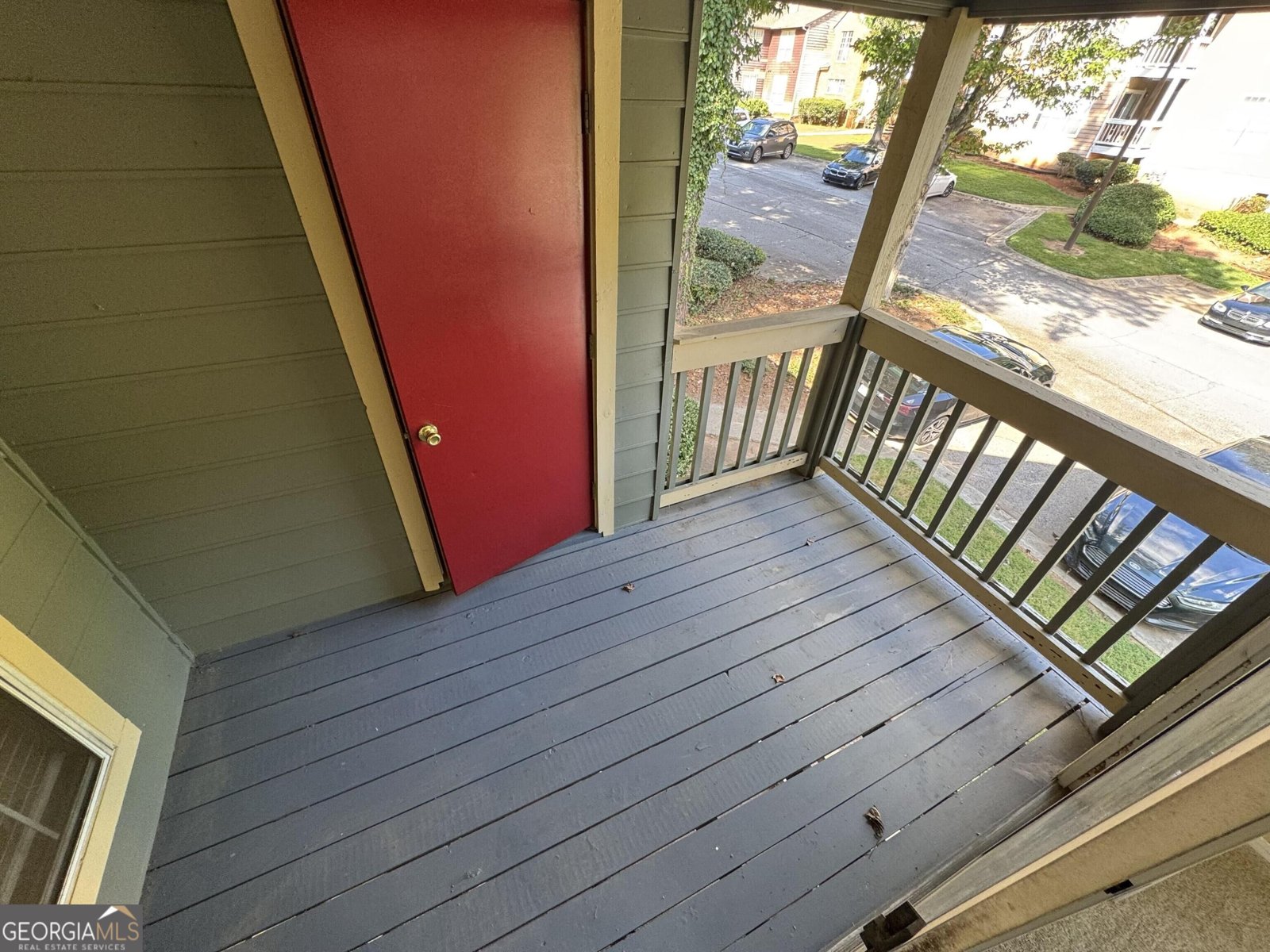 5528 Mountain Springs Circle Stone Mountain - Photo 13