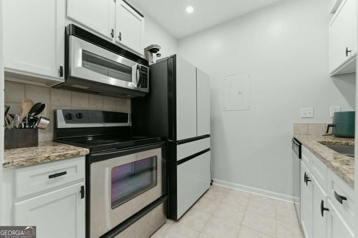 1250 Parkwood Circle Atlanta - Photo 10