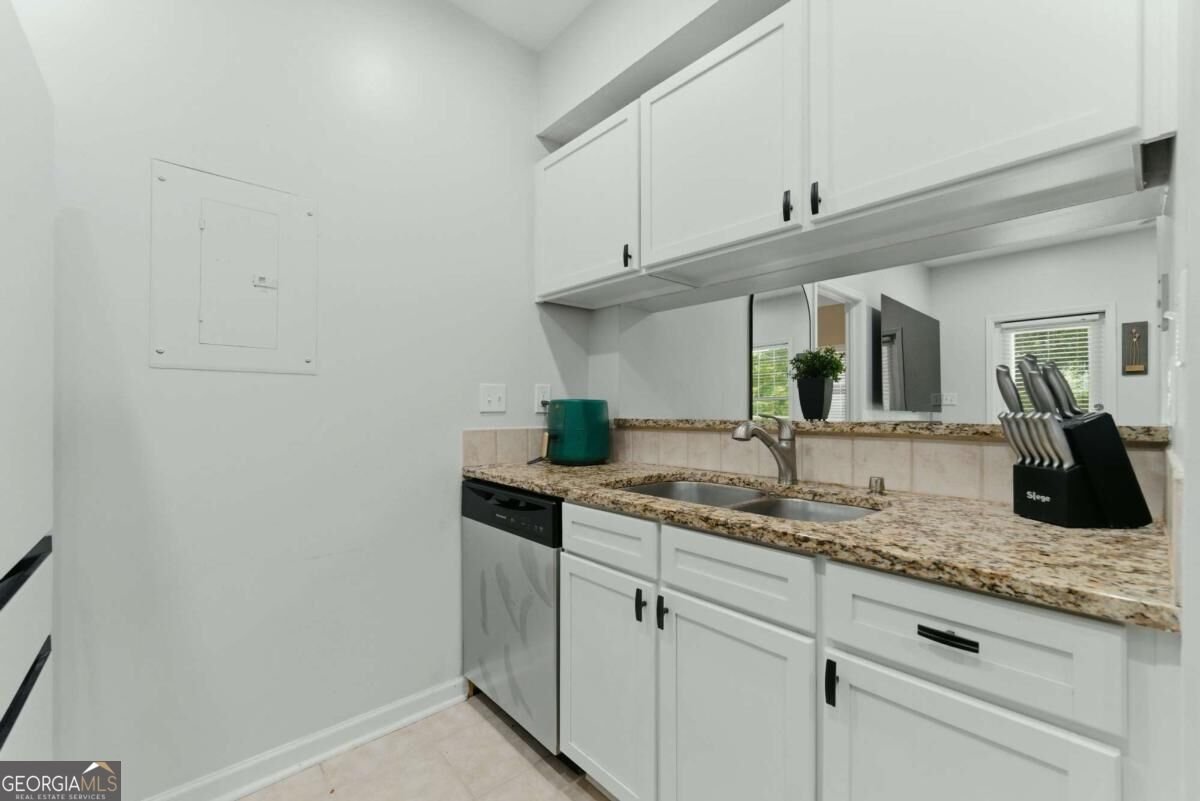 1250 Parkwood Circle Atlanta - Photo 12