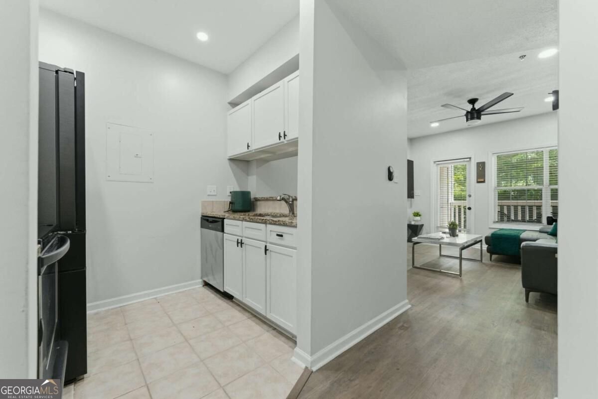 1250 Parkwood Circle Atlanta - Photo 14