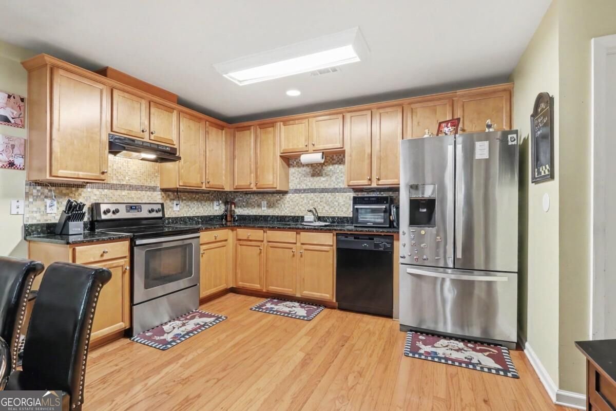 8001 Gossamer Drive Fairburn - Photo 12