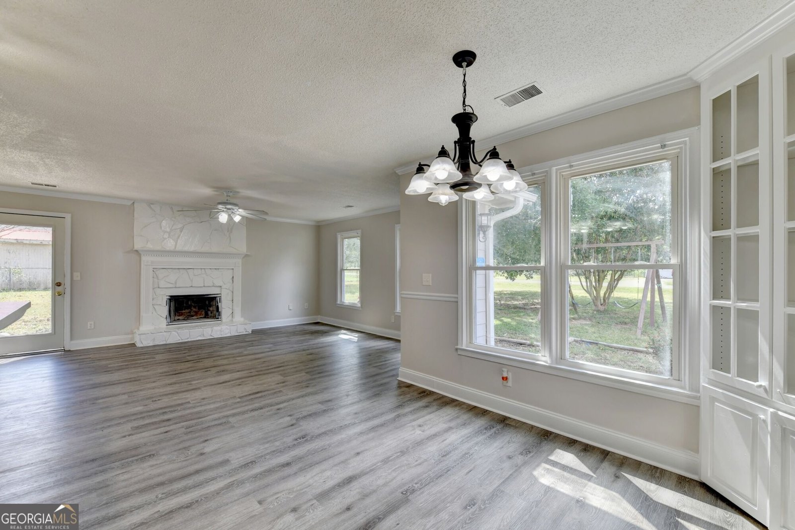 2725 Milton Bryan Drive Loganville - Photo 6