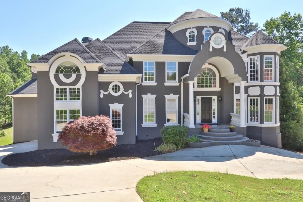 910 Woodward Park Drive Suwanee - main photo