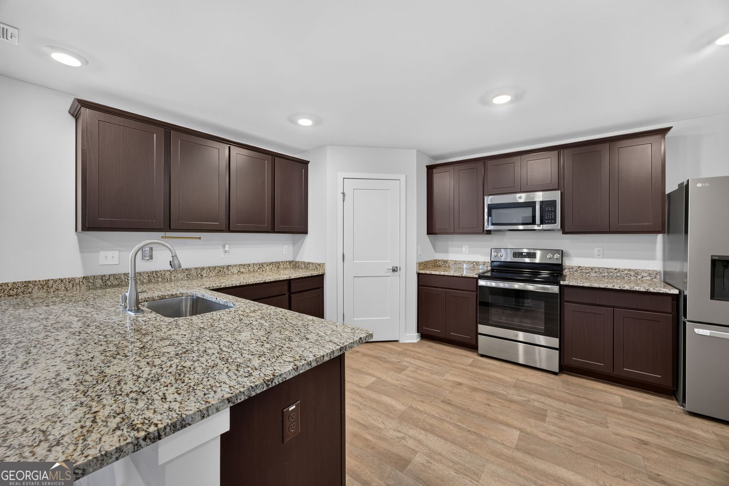 244 Overlook Road Covington - Photo 10