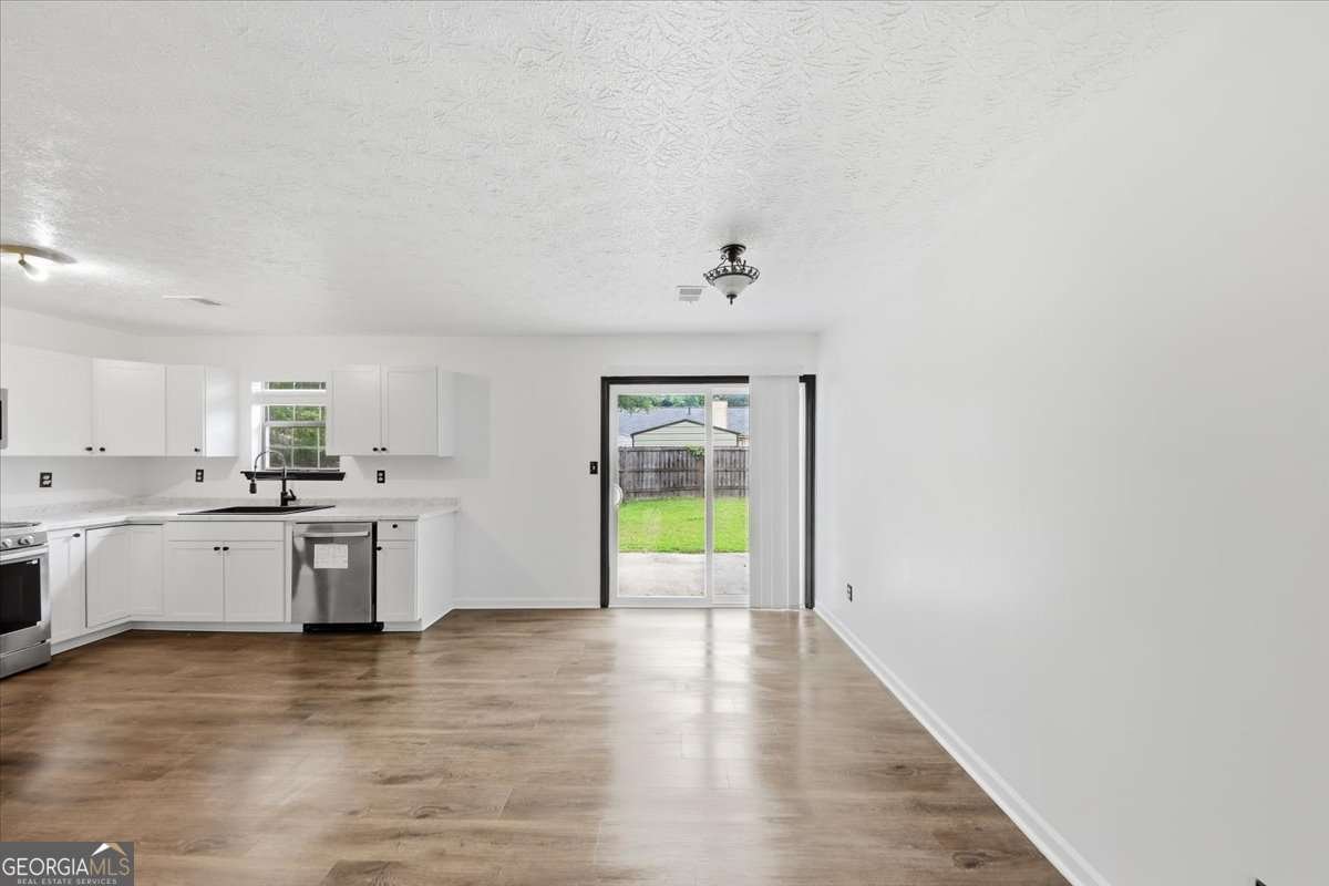 608 Crestmont Court Jonesboro - Photo 11