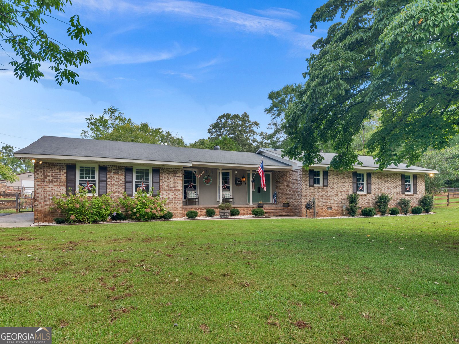 3384 Dames Ferry Road Forsyth - main photo