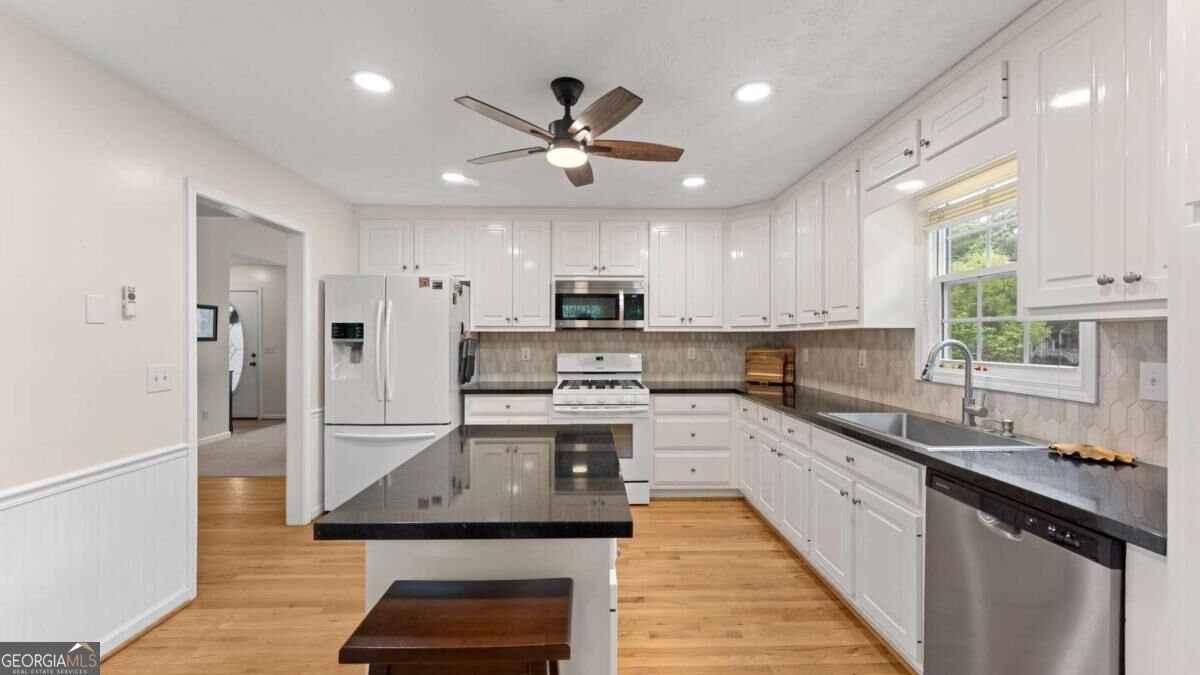 1086 Fieldstone Drive Canton - Photo 11