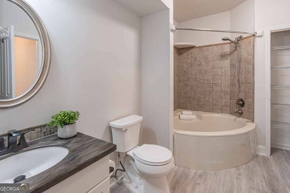 240 Renaissance Parkway Atlanta - Photo 19