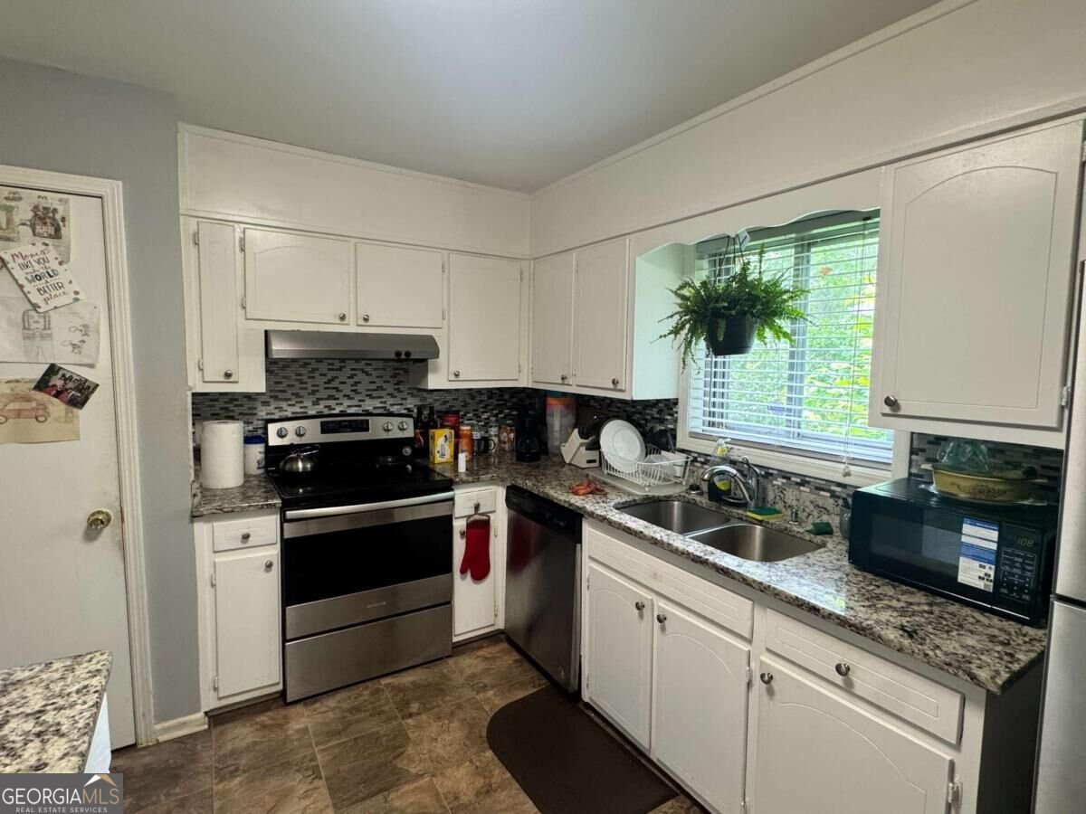 521 Navarre Drive Stone Mountain - Photo 7