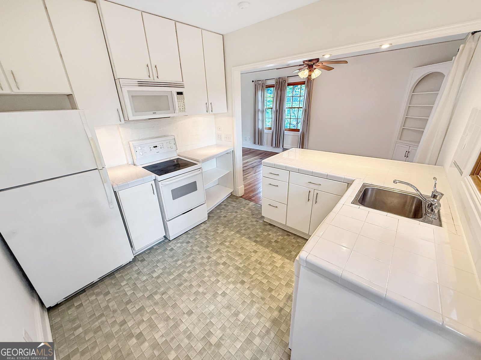 155 Windsor Court Athens - Photo 8