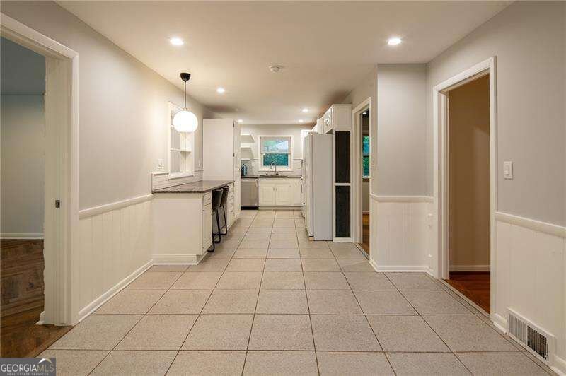 1170 Druid Woods Court Decatur - Photo 12