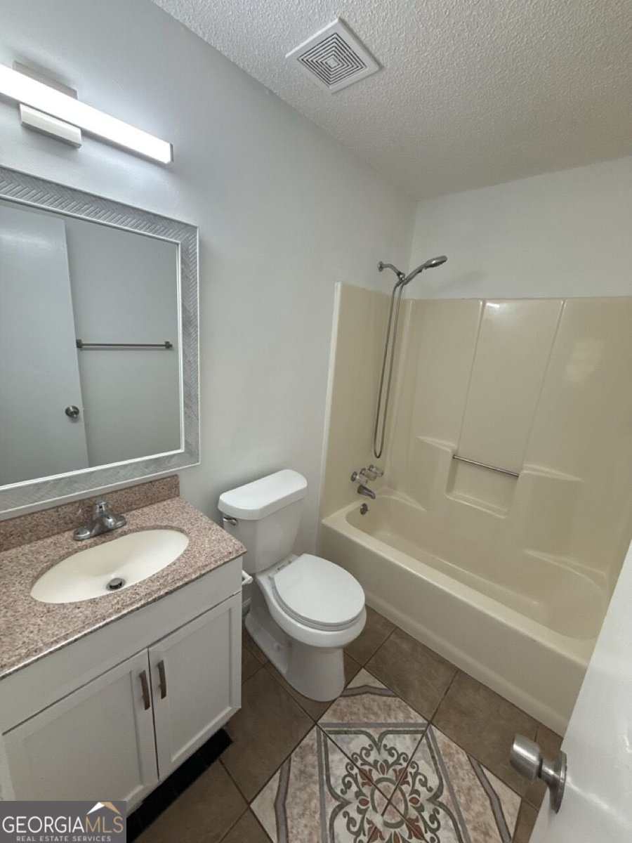 108 Hilltop Circle Stockbridge - Photo 12