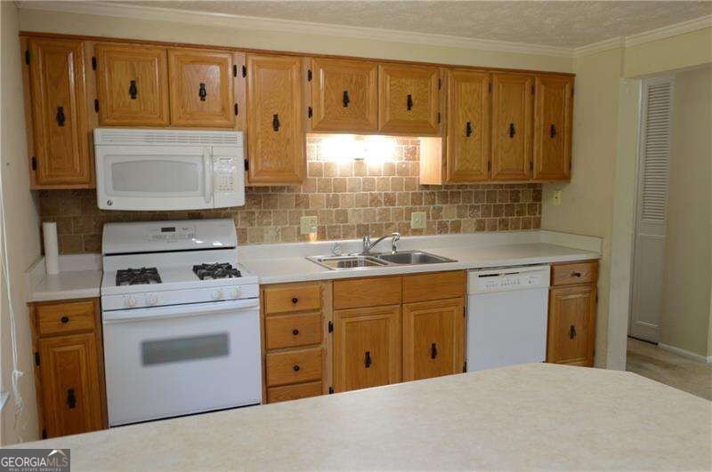 4582 Landing Way Marietta - Photo 9