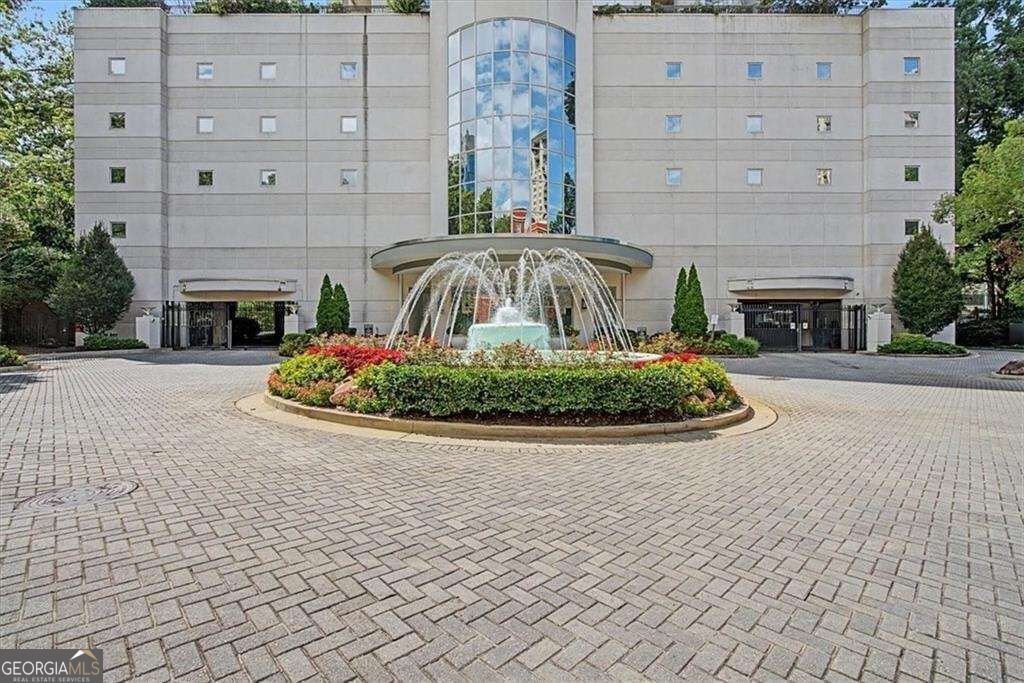 2828 Peachtree Road Atlanta - main photo