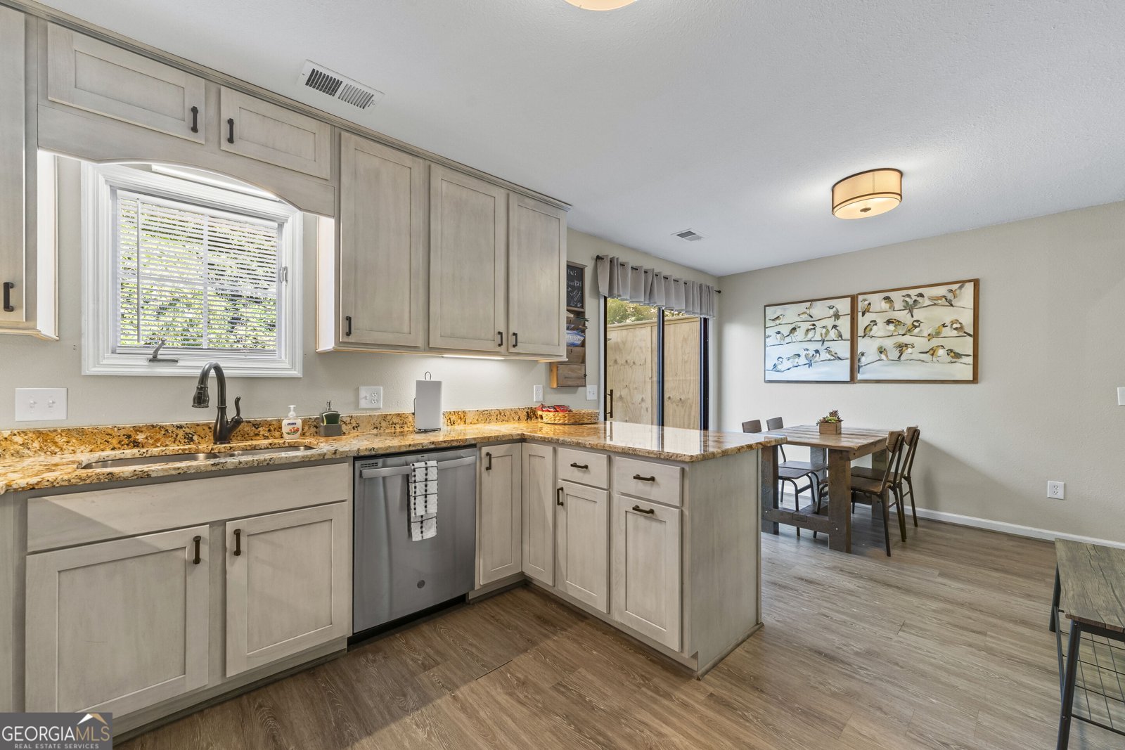71 White Strasse Helen - Photo 19