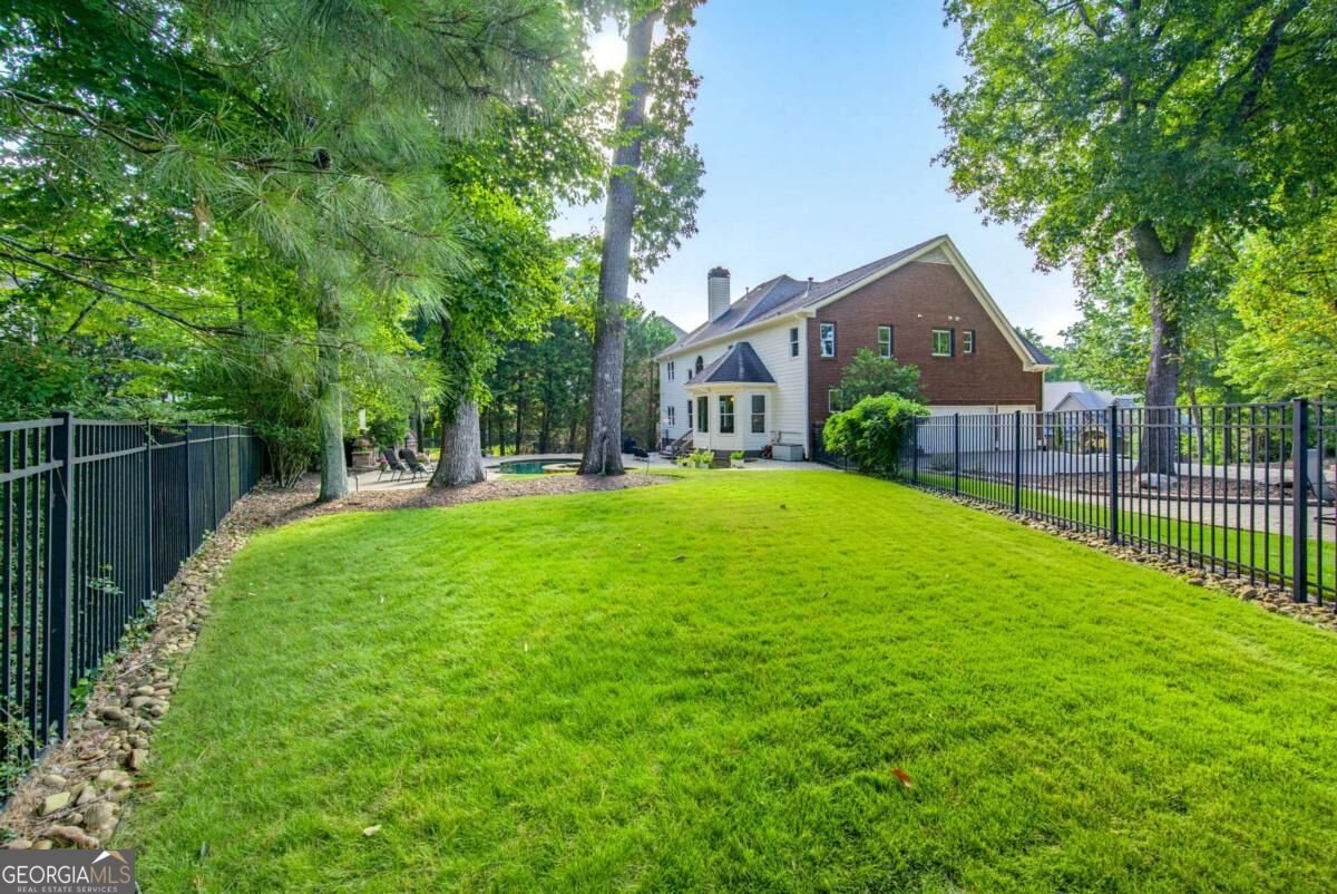 565 Greenview Terrace Milton - Photo 12