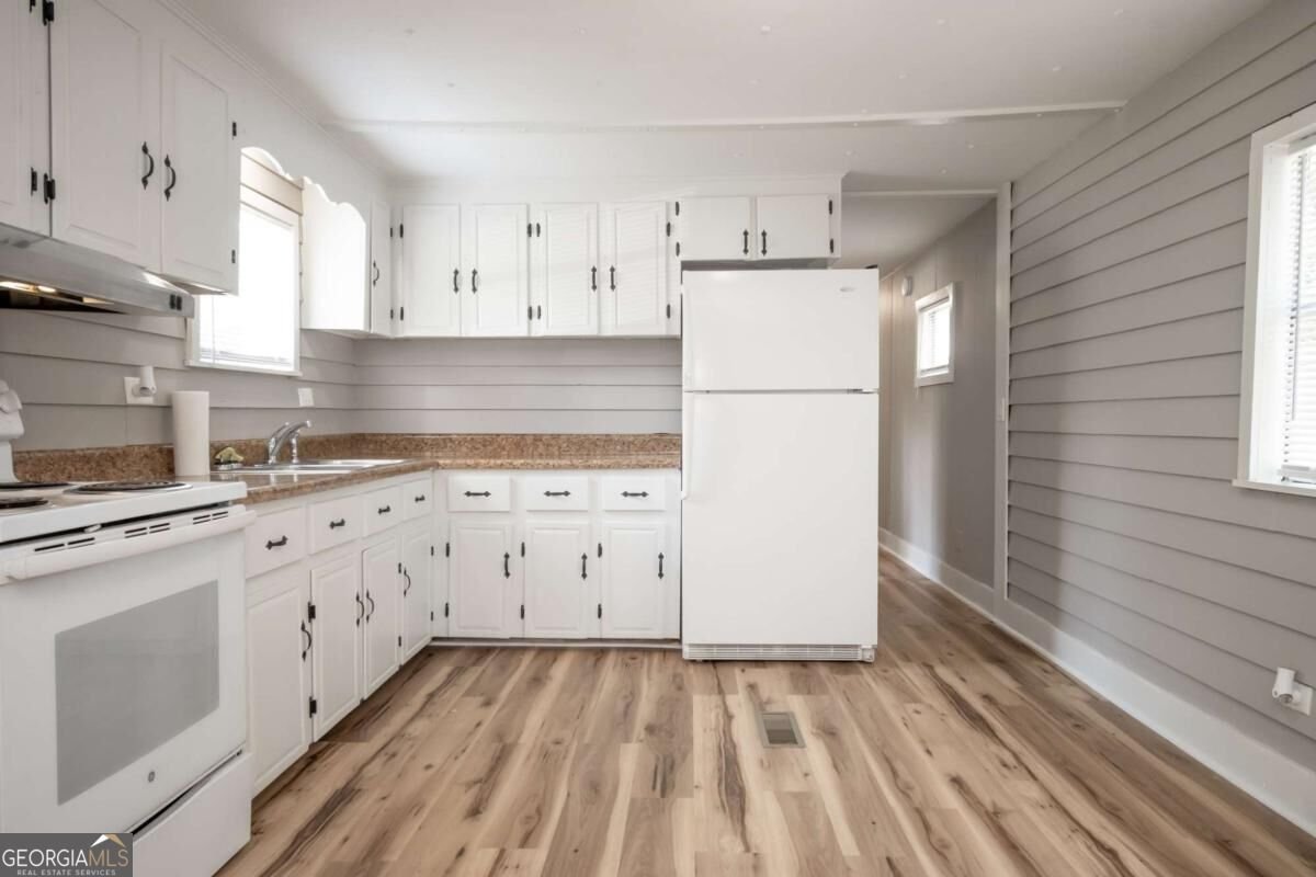146 Amberly Drive Hull - Photo 10
