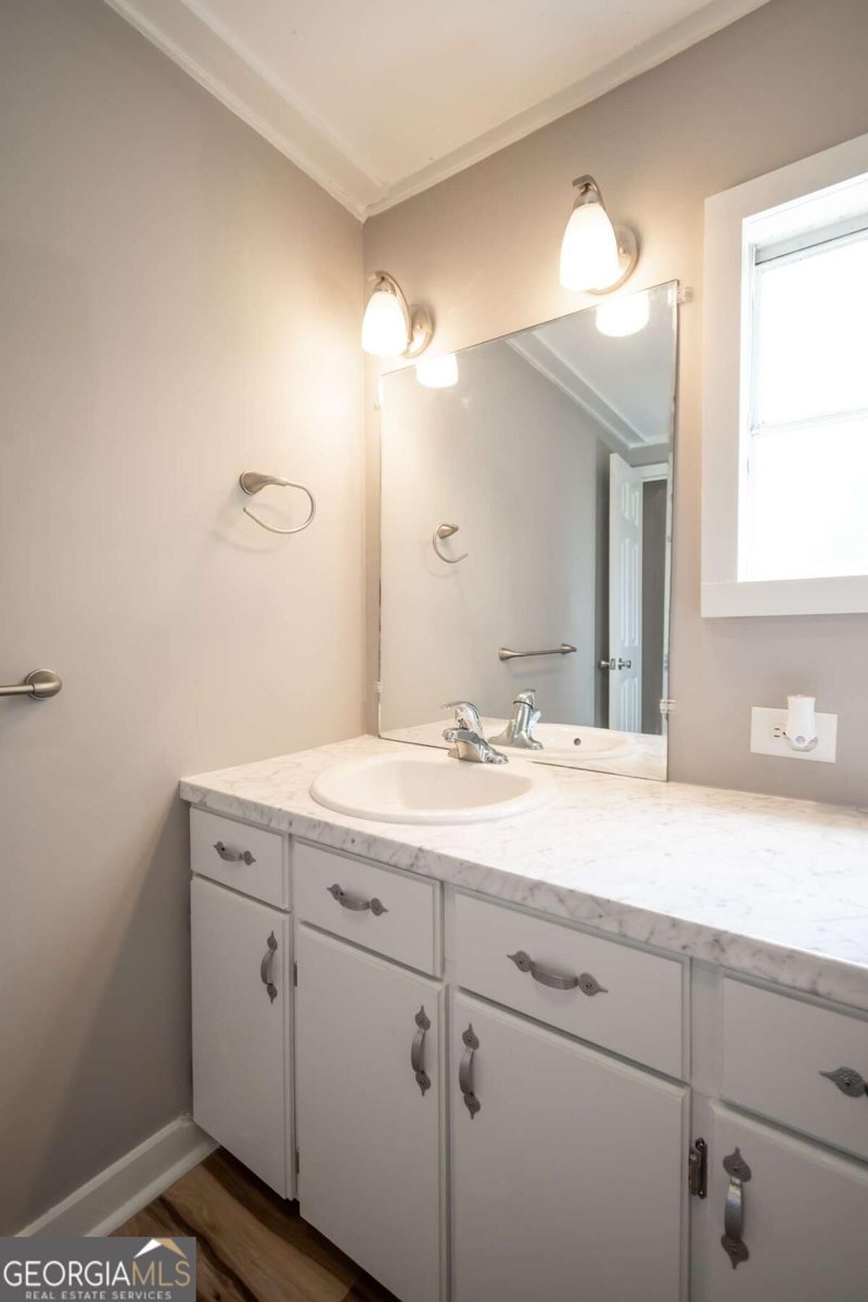 146 Amberly Drive Hull - Photo 24