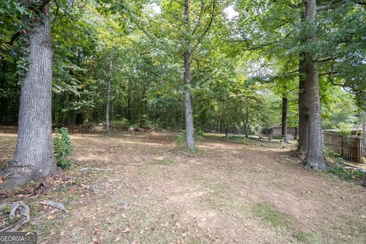 146 Amberly Drive Hull - Photo 37