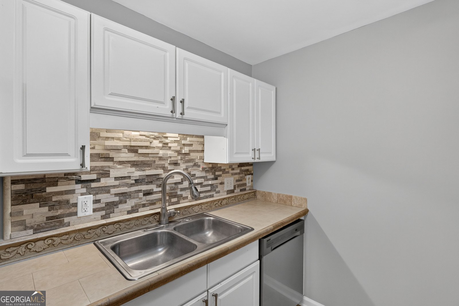 401 CROMWELL RD Savannah - Photo 13