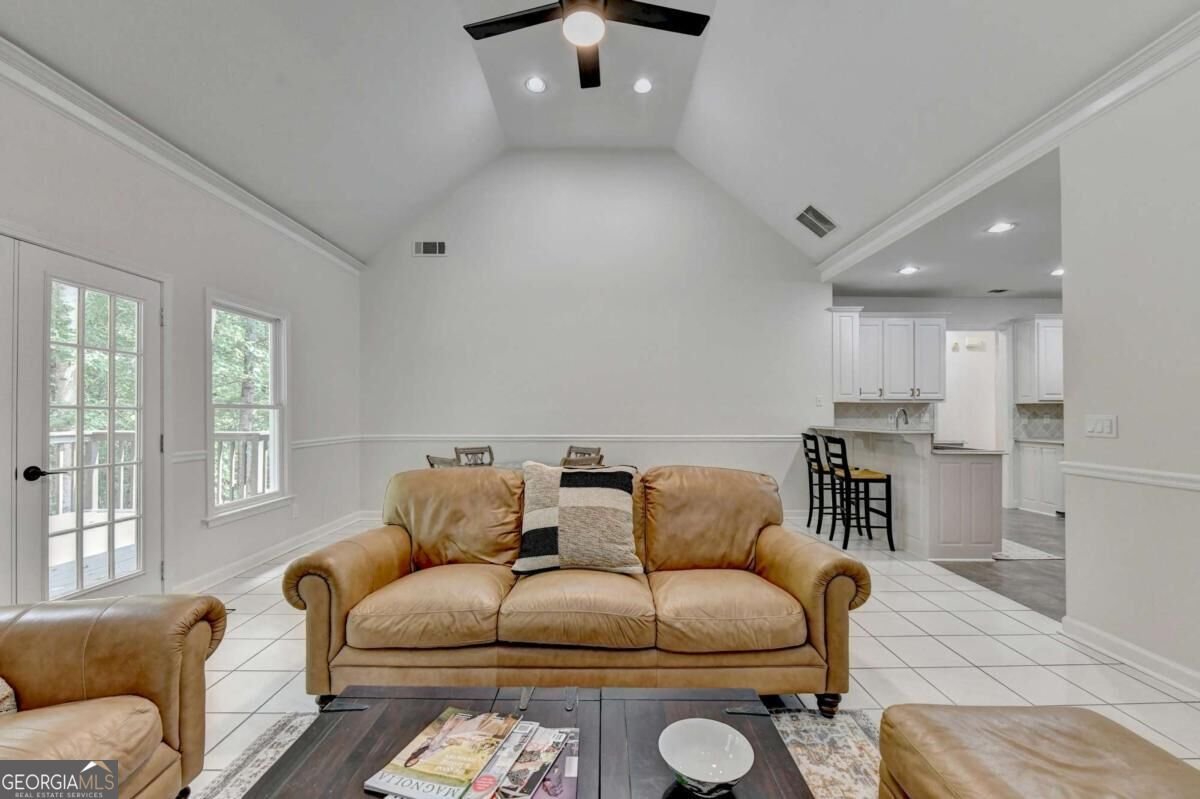 4860 Haydens Walk Drive Johns Creek - Photo 11