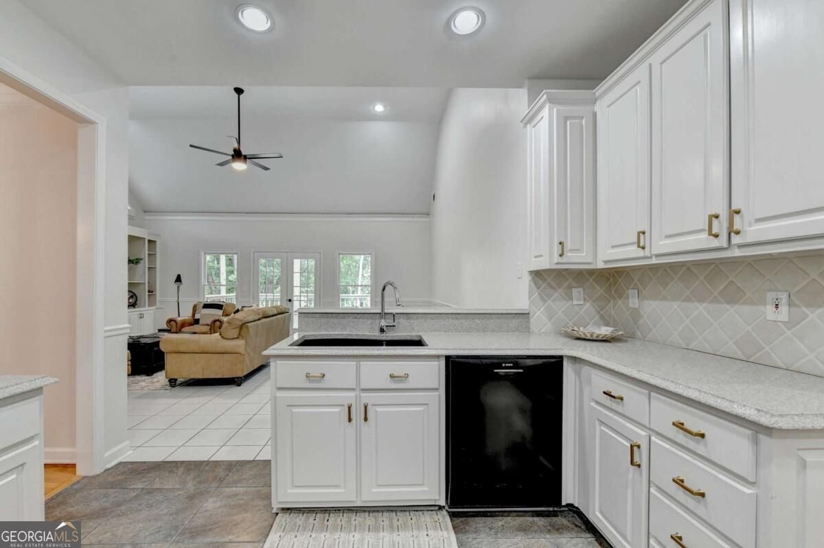 4860 Haydens Walk Drive Johns Creek - Photo 57