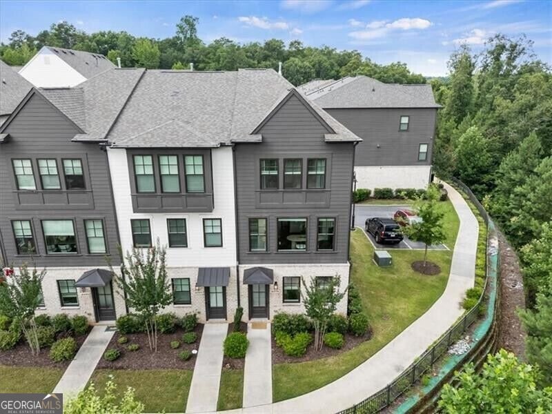 6579 Beacon Drive Atlanta - main photo