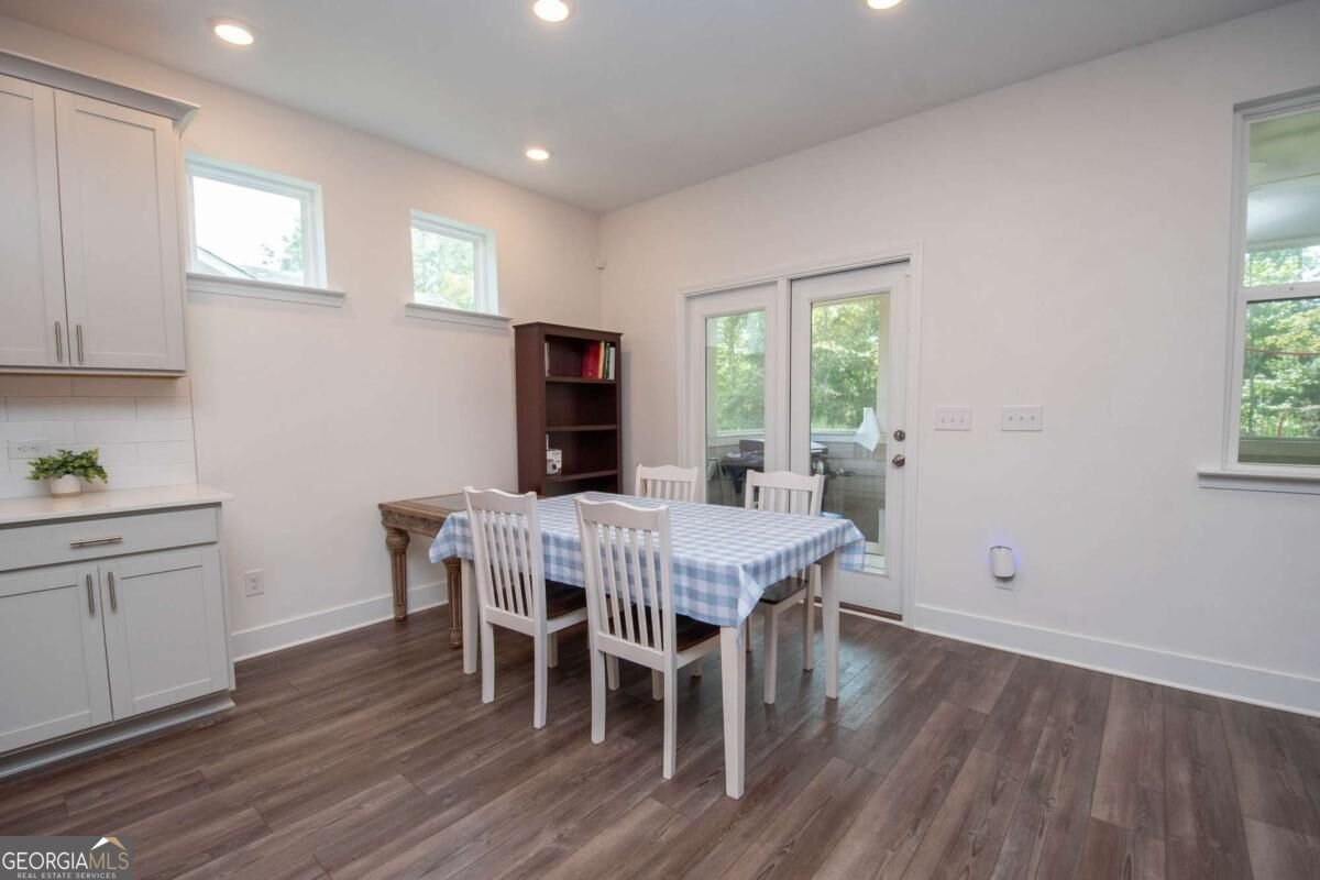 54 Airmont Drive Sharpsburg - Photo 10