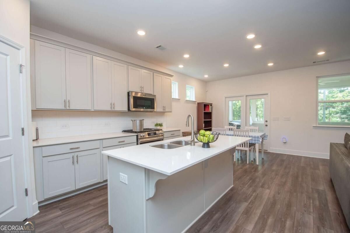 54 Airmont Drive Sharpsburg - Photo 8