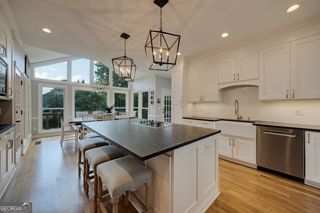 4728 Stirling Court Marietta - Photo 8