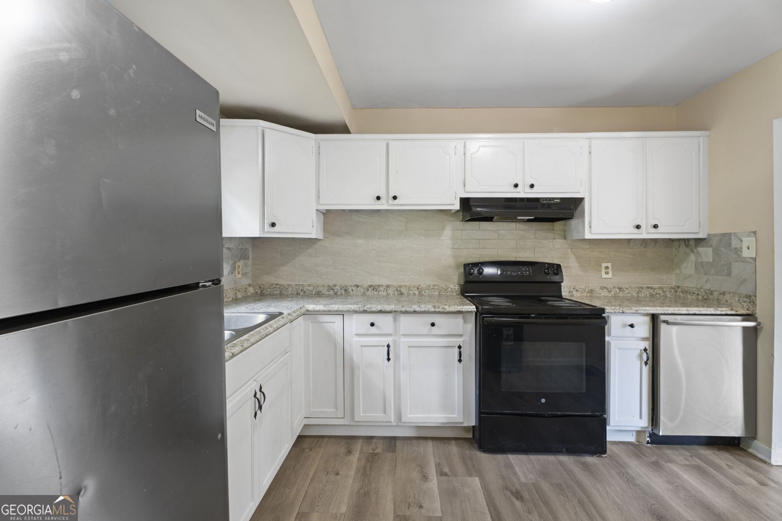 10555 Thrasher Road Jonesboro - Photo 12