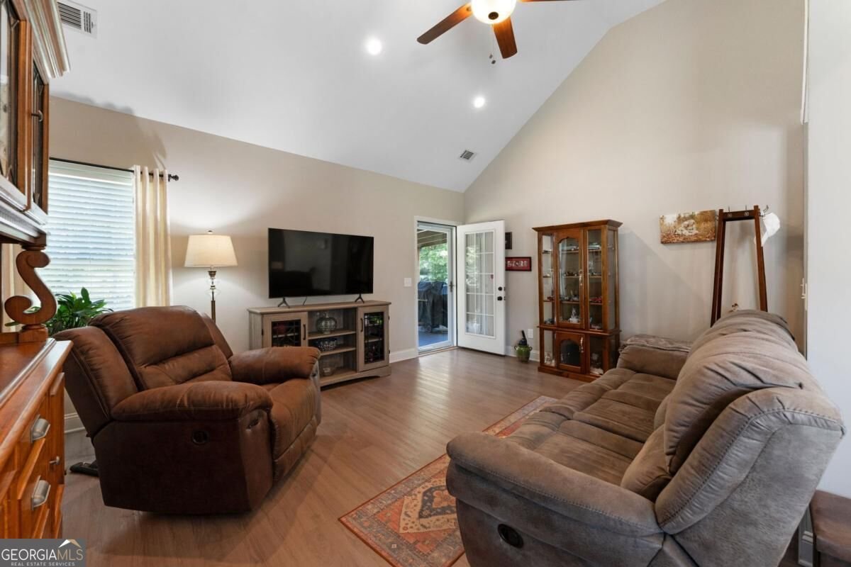 315 Wildwood Circle Calhoun - Photo 13