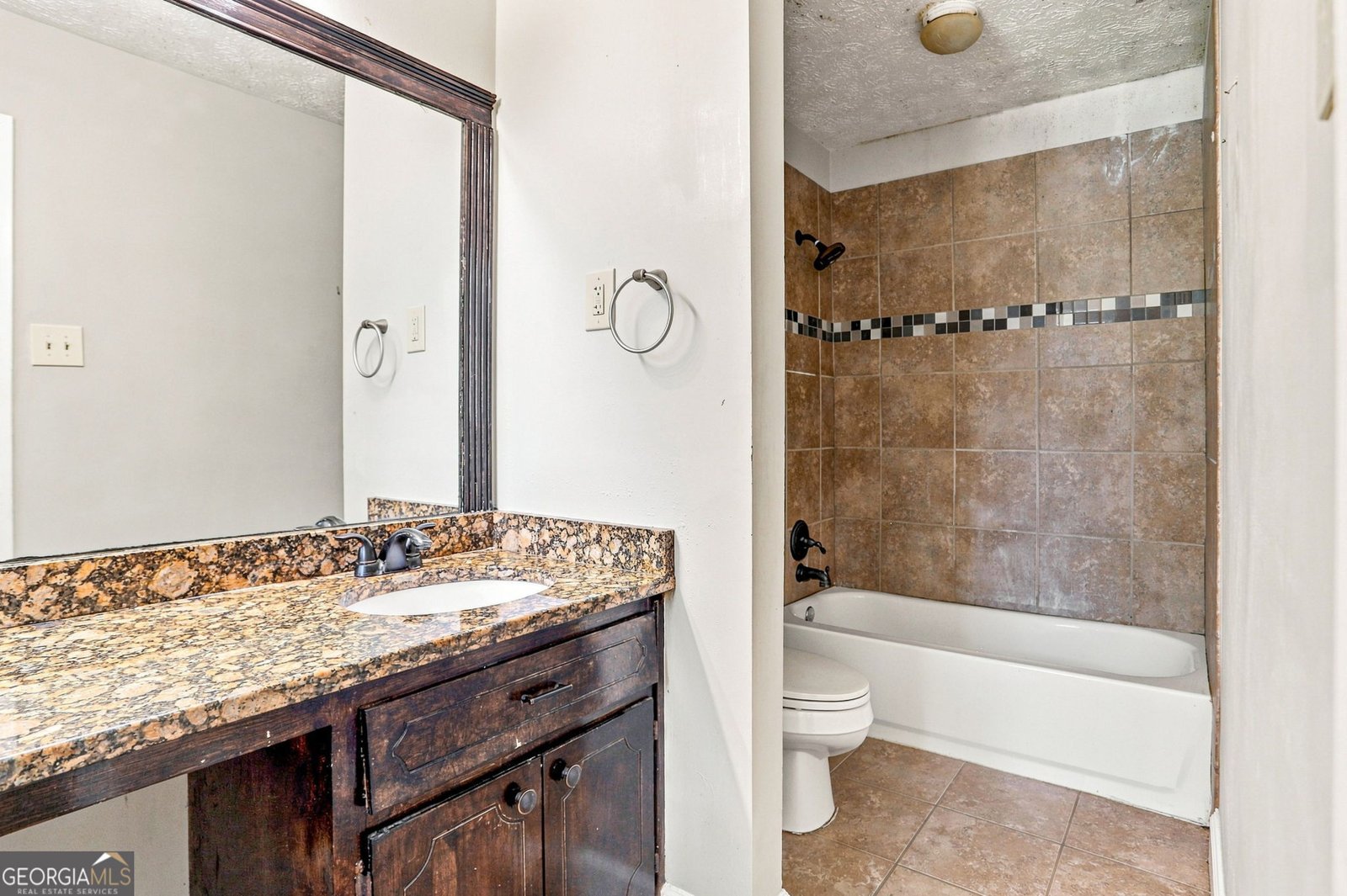 2324 Sussex Court Snellville - Photo 32