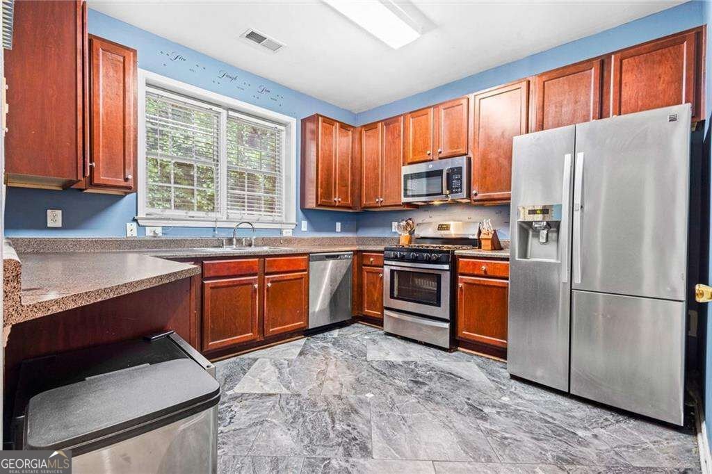 2353 Maplewood Court Atlanta - Photo 8