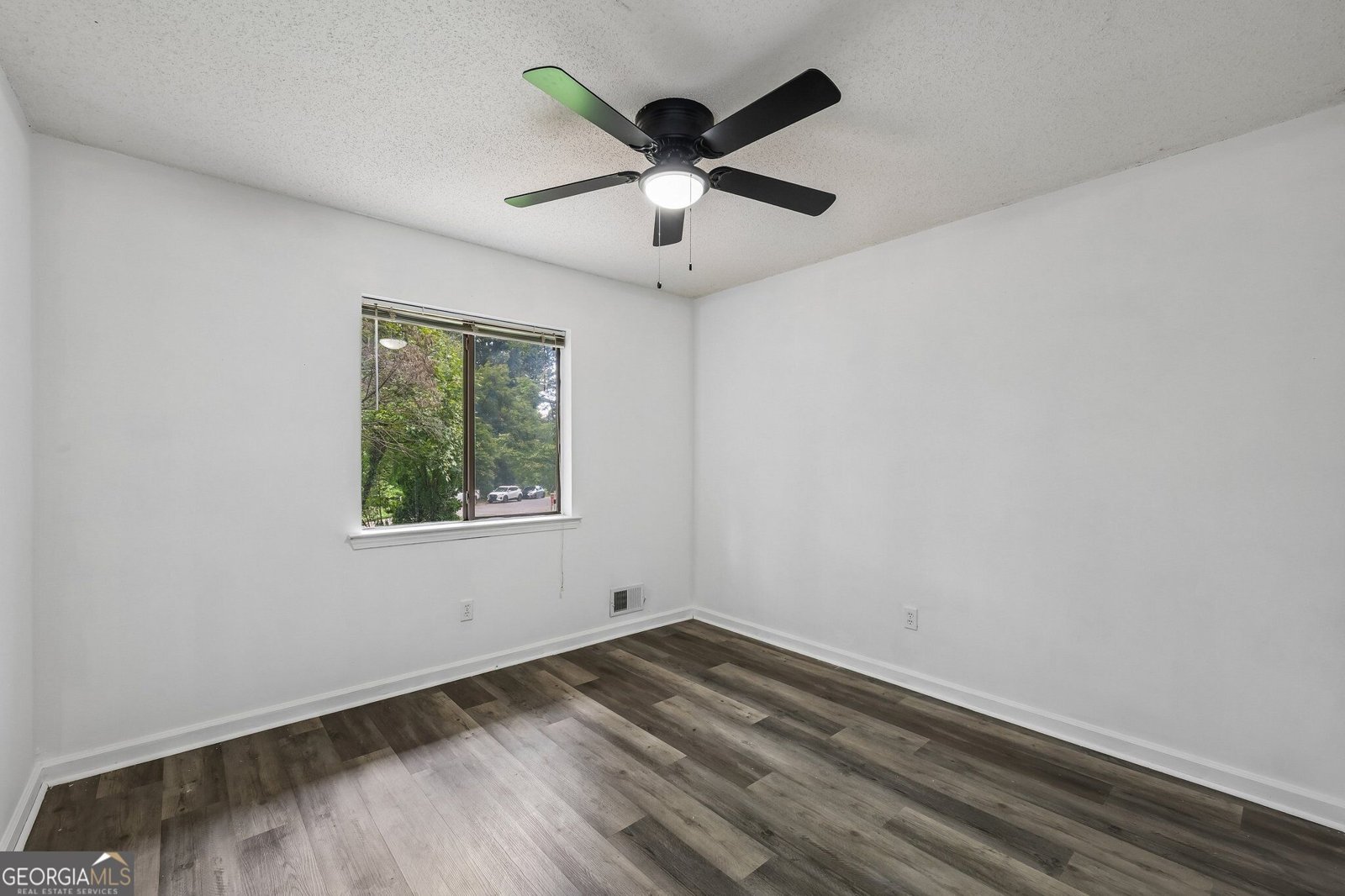 106 Hilltop Circle Stockbridge - Photo 17